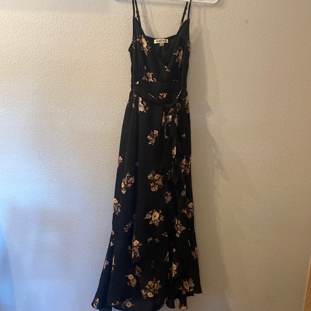Inspired Hearts Vneck wrap dress size small